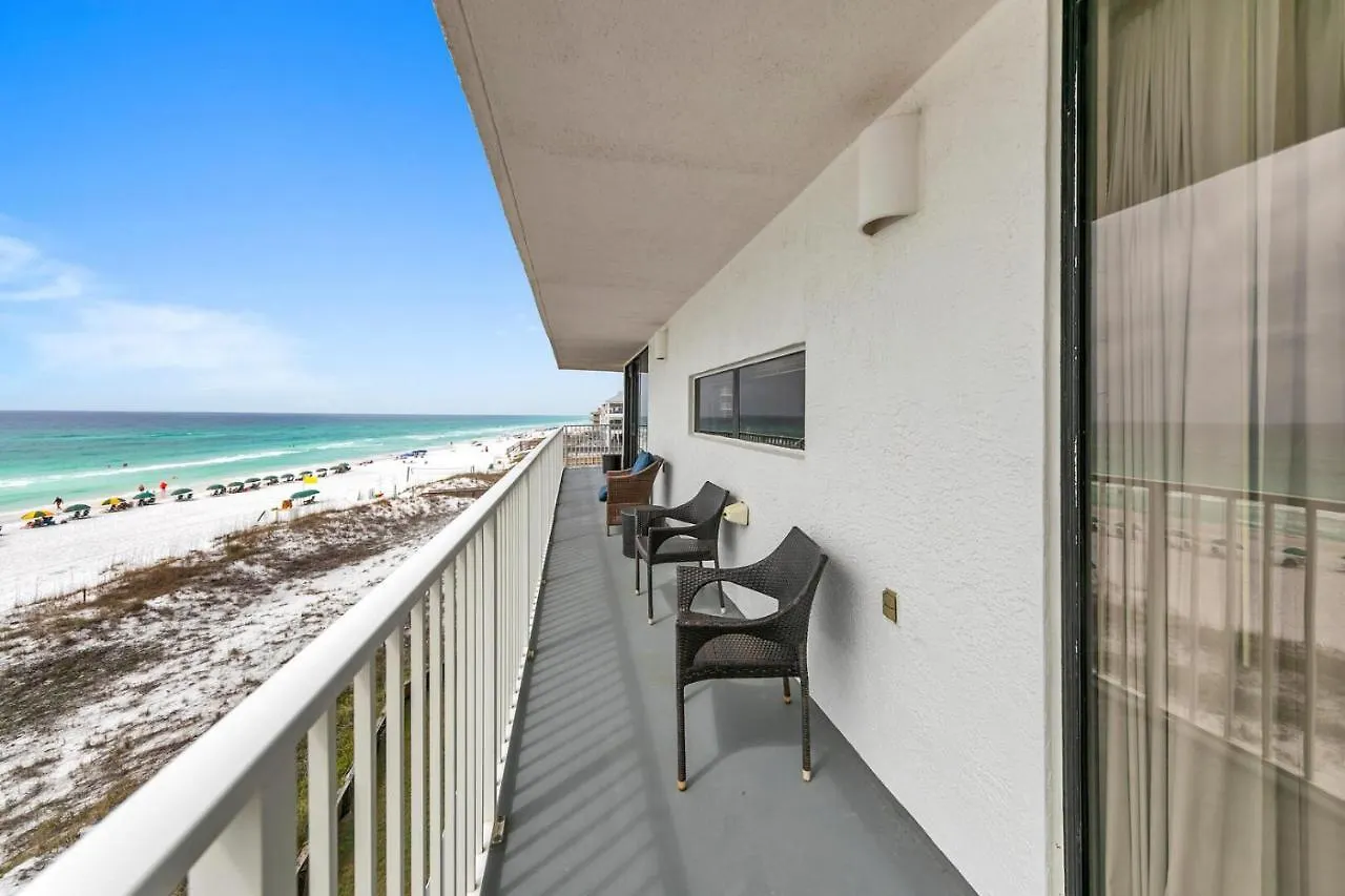 Mainsail 131 - Beachfront 2Br With Free Seasonal Beach Service Destin USA