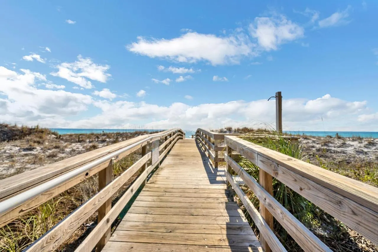Mainsail 131 - Beachfront 2Br With Free Seasonal Beach Service Destin